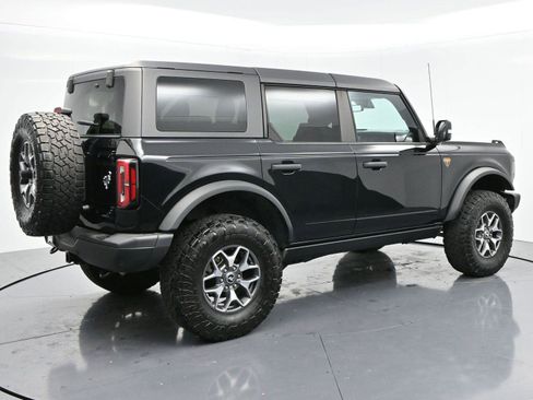 Used 2023 Ford Bronco Badlands image 7