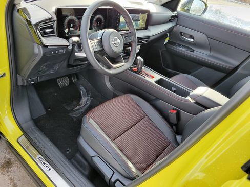 New 2025 Nissan Kicks SR w/ SR Premium Package image 6