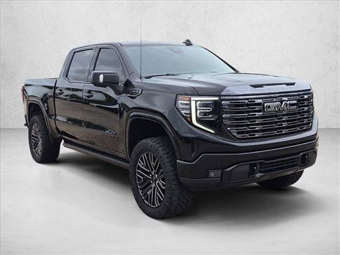 Used 2022 GMC Sierra 1500 Denali Ultimate AWD/4WD image 3