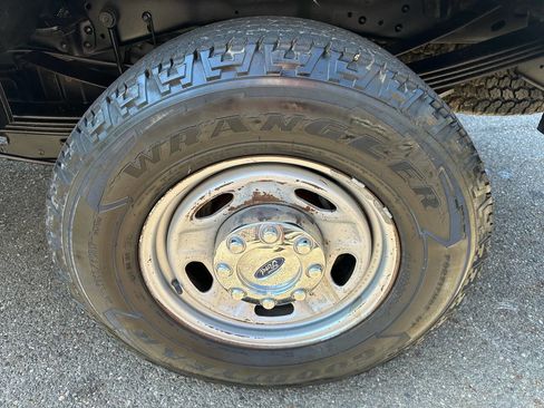 Used 2014 Ford F250 XL image 24