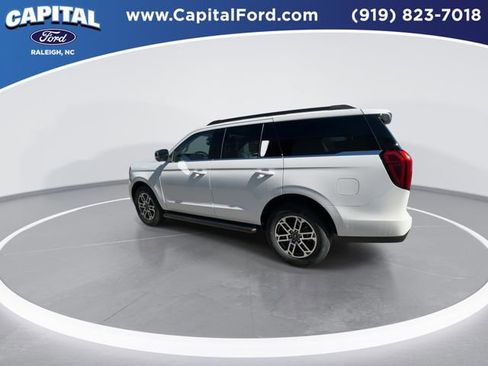 New 2026 Ford Expedition Active image 6