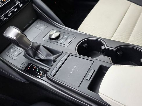 Used 2022 Lexus IS 350 F Sport image 22