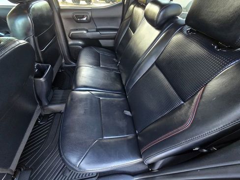 Used 2017 Toyota Tacoma TRD Pro AWD/4WD image 21