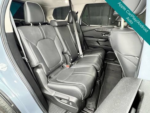Used 2025 Honda Pilot Elite image 17