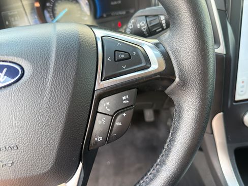 Used 2024 Ford Edge SEL AWD/4WD image 15