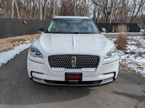 Used 2023 Lincoln Aviator Reserve w/ Equipment Group 201A image 8