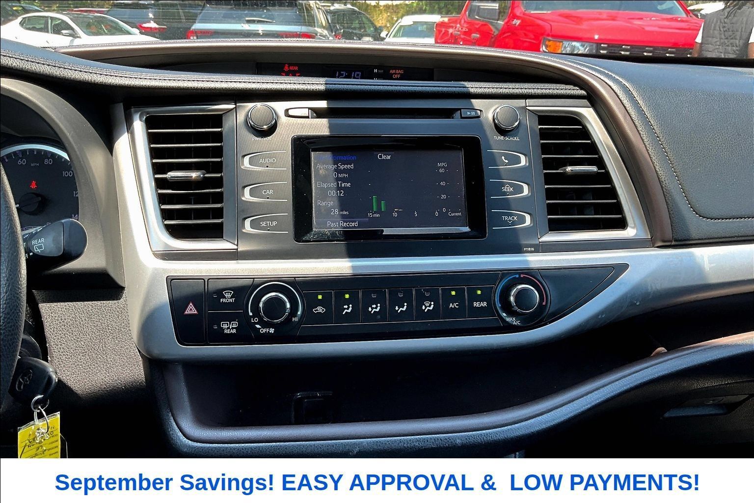 Used 2019 Toyota Highlander LE FWD image 19