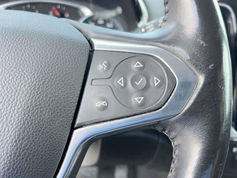 Used 2021 Chevrolet Traverse Premier image 18