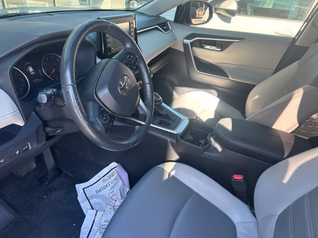 Used 2021 Toyota RAV4 XLE Premium AWD/4WD image 38