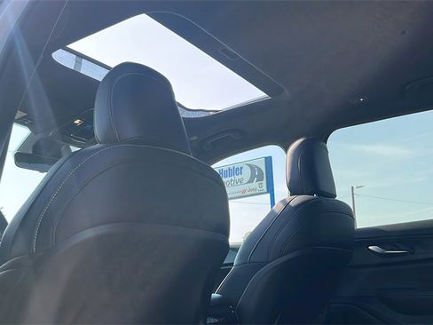 Used 2025 Jeep Grand Cherokee L Altitude image 37