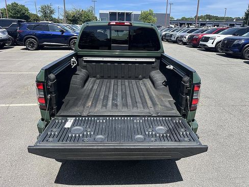 Used 2023 Nissan Frontier SV w/ SV Premium Package RWD image 15