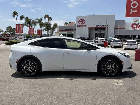 Certified 2024 Toyota Prius XLE FWD image 47