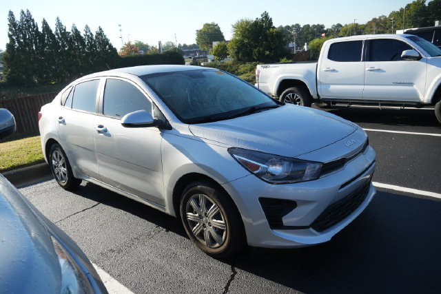Used 2023 Kia Rio LX FWD image 3