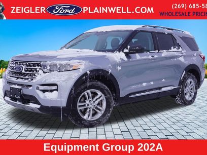 Used 2024 Ford Explorer XLT w/ Equipment Group 202A