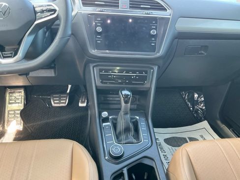 Used 2024 Volkswagen Tiguan SE R-Line AWD/4WD image 11