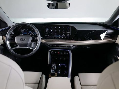 Certified 2025 Audi Q5 Premium Plus w/ Premium Plus image 10