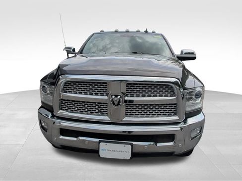 Used 2018 RAM 2500 Laramie w/ Convenience Group AWD/4WD image 8