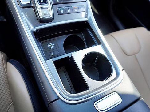 Certified 2023 Hyundai Santa Fe Calligraphy FWD image 32