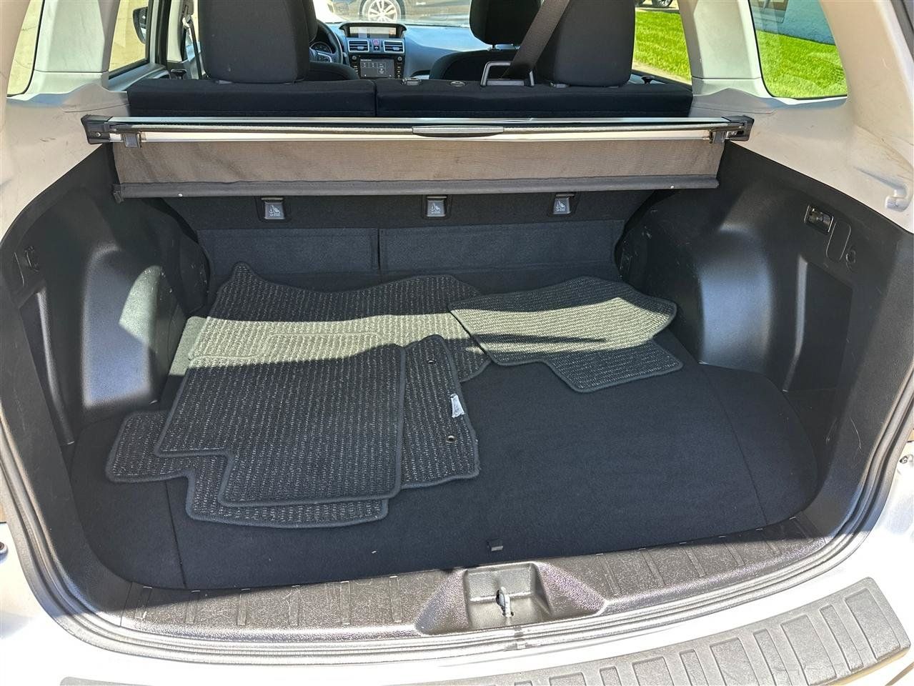 Used 2018 Subaru Forester 2.5i Premium w/ All-Weather Package AWD/4WD image 13