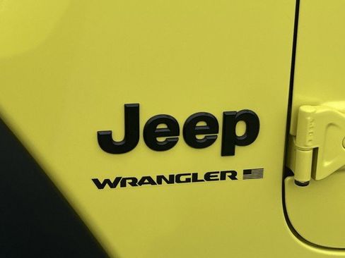 Used 2023 Jeep Wrangler Unlimited Sport image 30