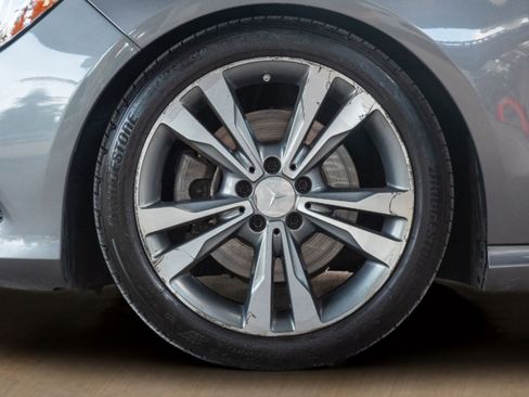 Used 2018 Mercedes-Benz CLA 250 4MATIC image 33