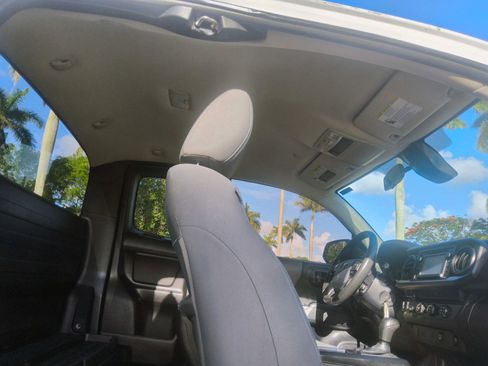 Used 2019 Toyota Tacoma SR RWD image 28