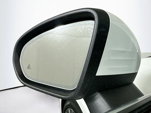 Used 2025 Mercedes-Benz CLA 250 image 16