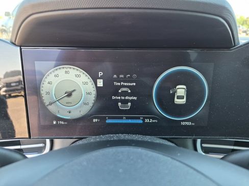 Used 2025 Hyundai Elantra Limited w/ Cargo Package FWD image 15