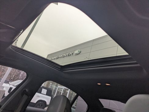 Used 2024 BMW M340i xDrive image 25