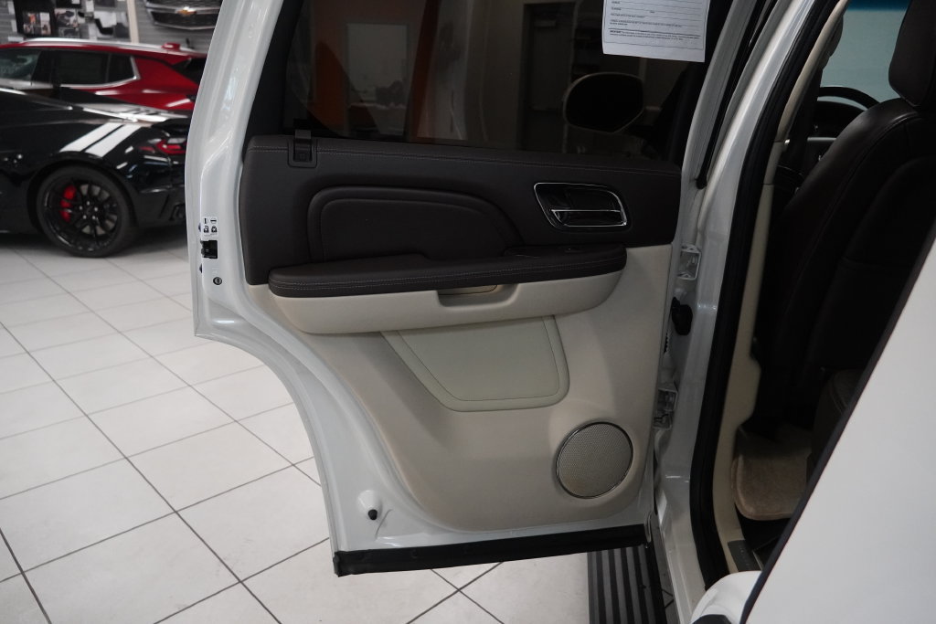 Certified 2014 Cadillac Escalade Platinum AWD/4WD image 24