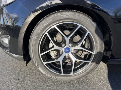 Used 2018 Ford Focus SEL image 22