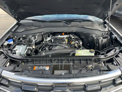 Used 2025 Ford Explorer Active w/ Active Comfort Package image 35