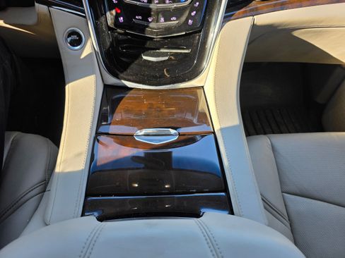 Used 2017 Cadillac Escalade Premium Luxury image 12