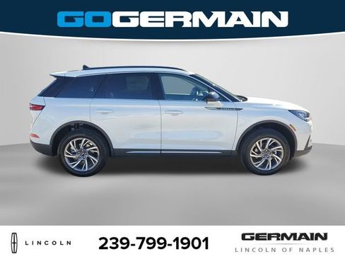 New 2026 Lincoln Corsair Premiere image 6