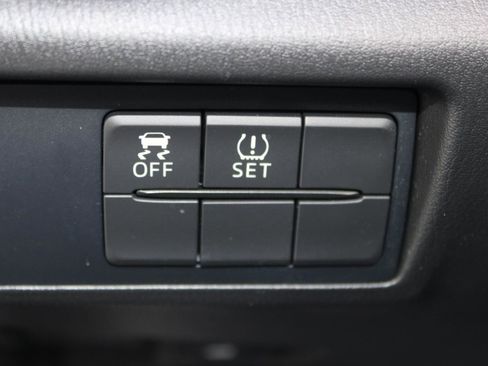 Used 2016 MAZDA MX-5 Miata Club image 15