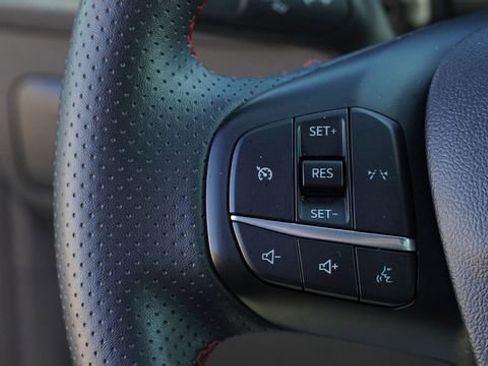 Used 2025 Ford Escape ST-Line image 28