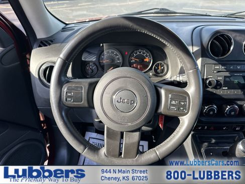 Used 2016 Jeep Patriot High Altitude FWD image 13