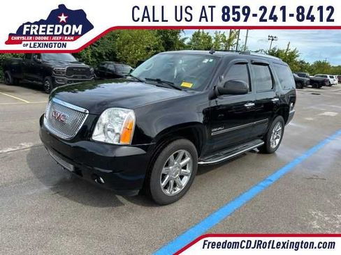 Used 2013 GMC Yukon Denali AWD/4WD image 1