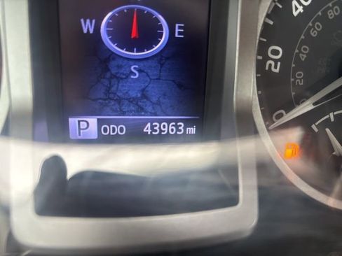 Used 2019 Toyota Tacoma SR5 image 20