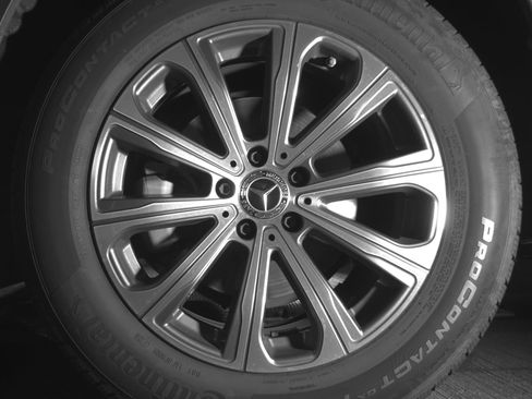 Used 2024 Mercedes-Benz GLC 300 4MATIC image 14