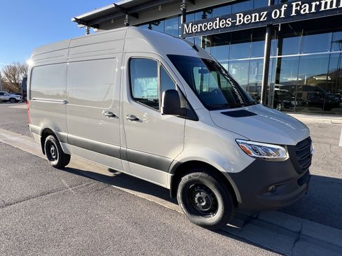 New 2025 Mercedes-Benz Sprinter 2500 image 2