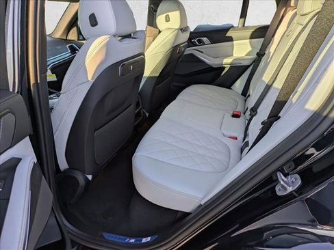 New 2026 BMW X5 xDrive40i w/ M Sport Package image 16