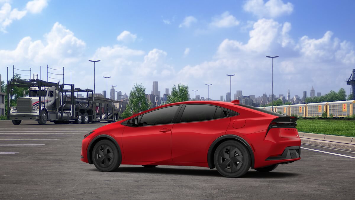 New 2027 Toyota Prius LE FWD image 5
