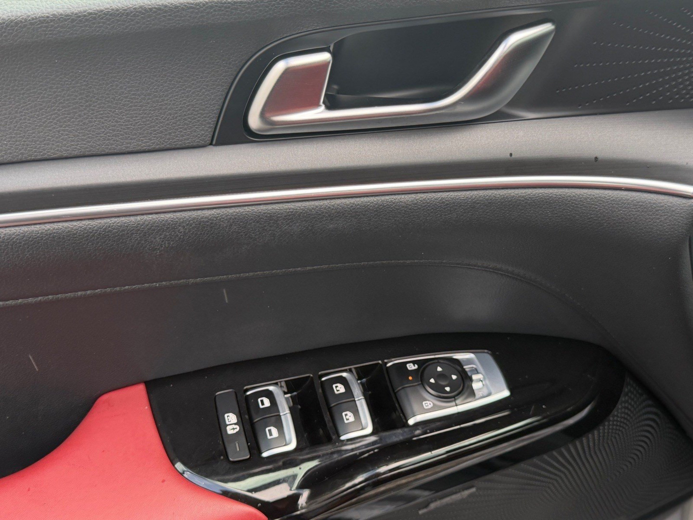 Used 2025 Kia K5 GT-Line w/ GT-Line Premium Package FWD image 16