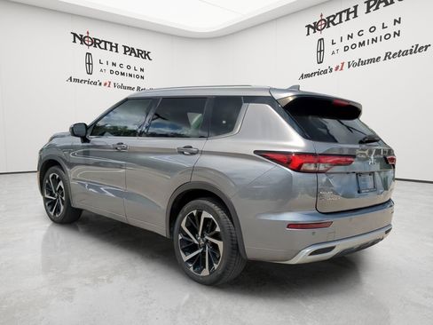 Used 2022 Mitsubishi Outlander SEL FWD image 3