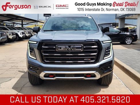 New 2026 GMC Yukon AT4 Ultimate AWD/4WD image 8