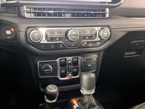 New 2026 Jeep Gladiator Sport image 7