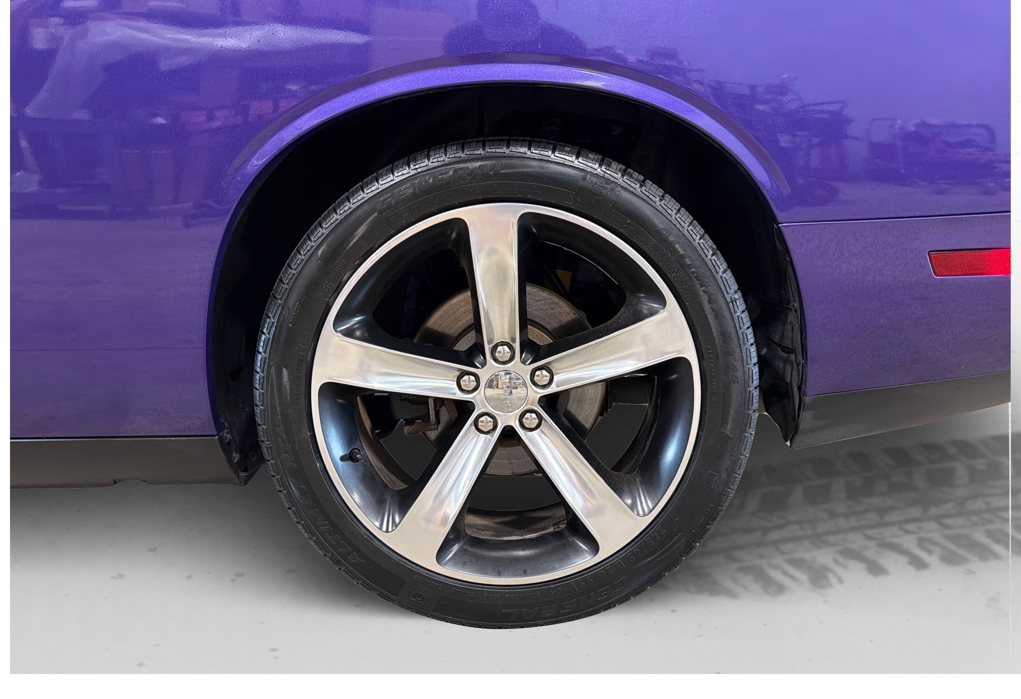 Used 2014 Dodge Challenger R/T RWD image 46