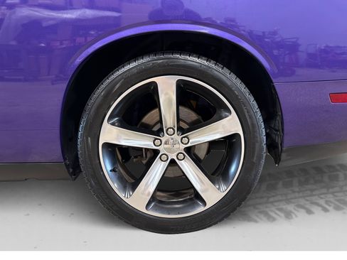 Used 2014 Dodge Challenger R/T RWD image 46