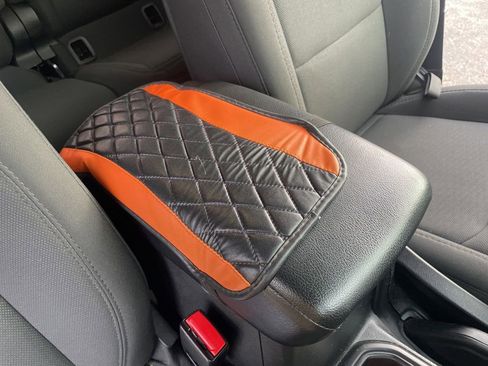 Used 2023 Jeep Gladiator Sport image 47